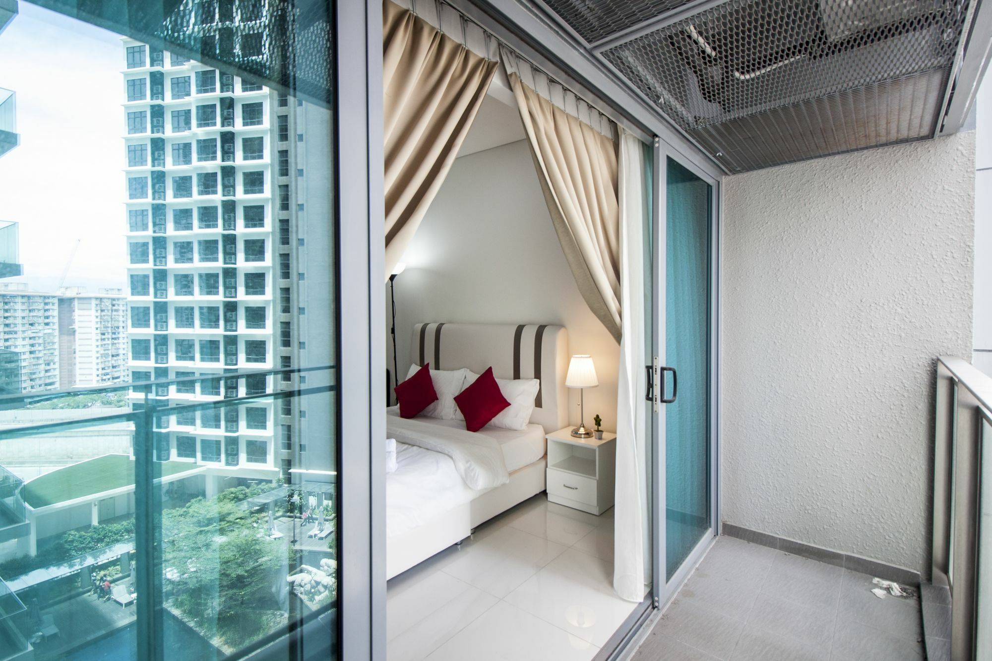 Summer Suites By Plush Kuala Lumpur Exterior foto